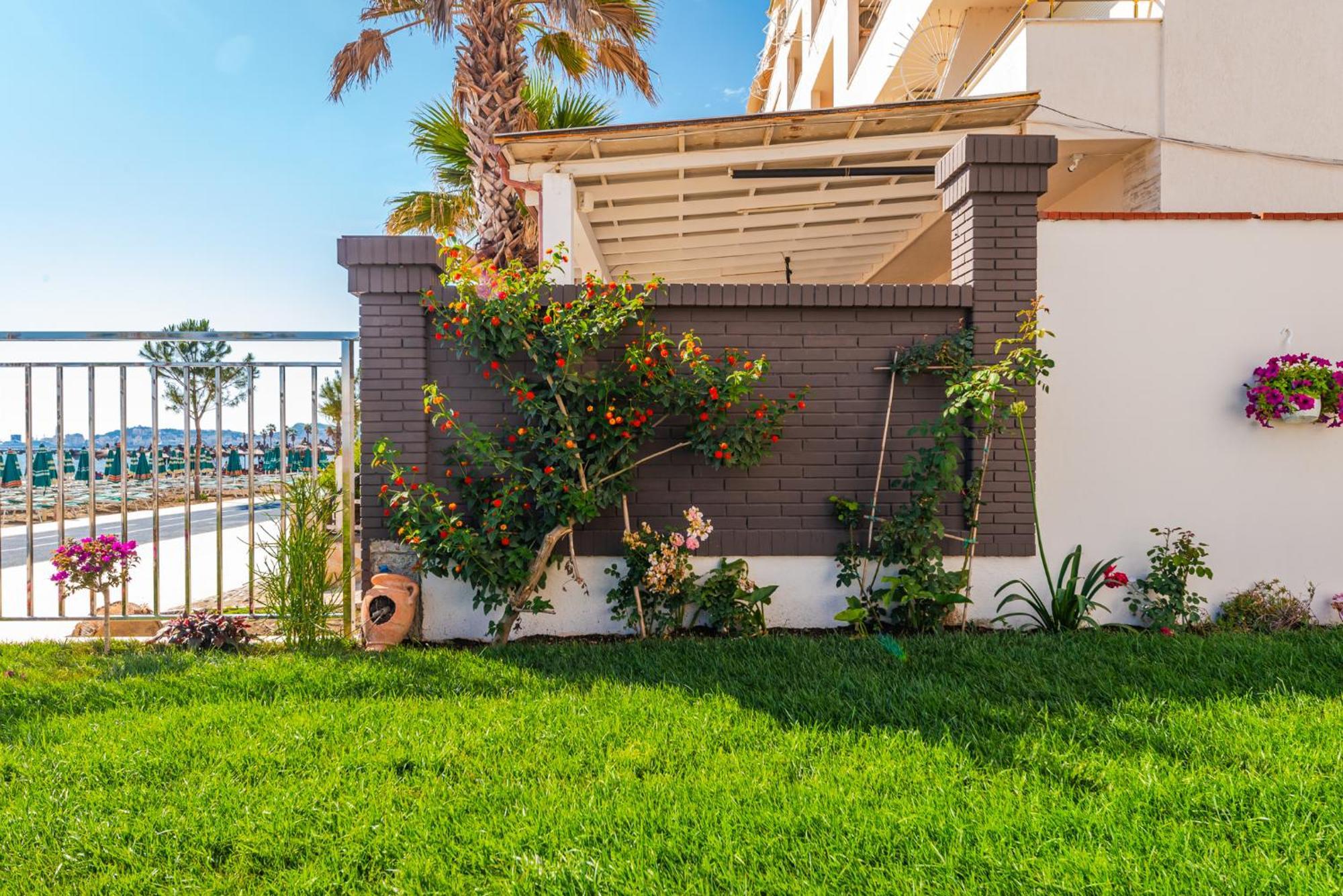 Sea View Apartments Eldo Durrës Eksteriør billede