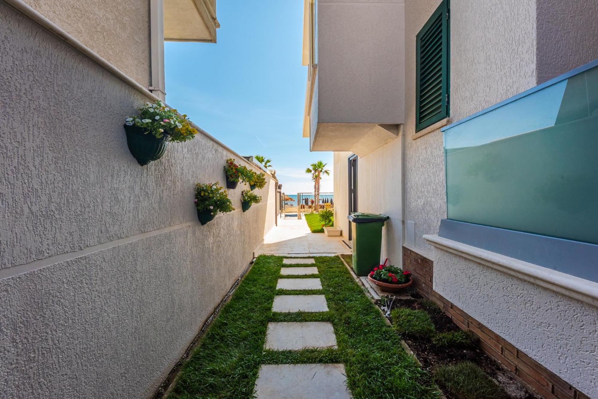 Sea View Apartments Eldo Durrës Eksteriør billede